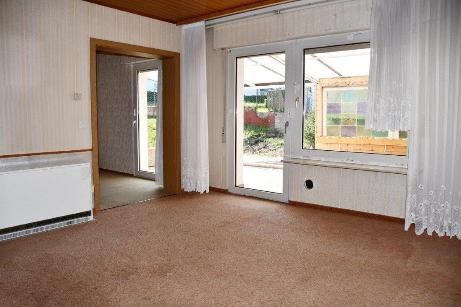 ger�umiger Wohnbereich mit Terrassenzugang Einfamilienhaus Gro�-Umstadt/Semd