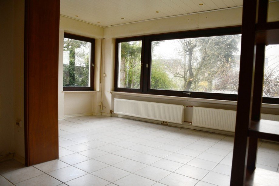 Wohnbereich mit Gartenzugang Zweifamilienhaus Seeheim-Jugenheim