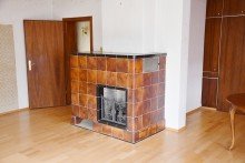 gem�tlicher Kachelofen **VERKAUFT** Einfamilienhaus mit ca. 100 m� Wfl. auf einer Ebene zuz. wohnraumm��ig ausgebautes UG