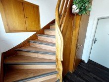 Treppenhaus ***VERMIETET*** 3-Zimmer-Wohnung mit Sonnenbalkon und Gartennutzung in ruhiger Lage von Messel