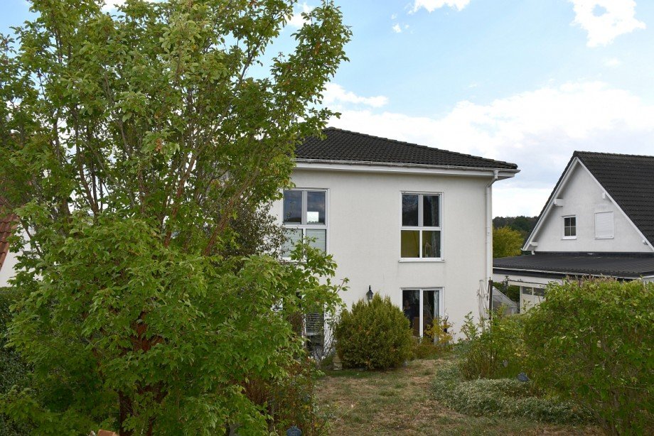 Hausansicht Gartenseite Einfamilienhaus Fr�nkisch-Crumbach