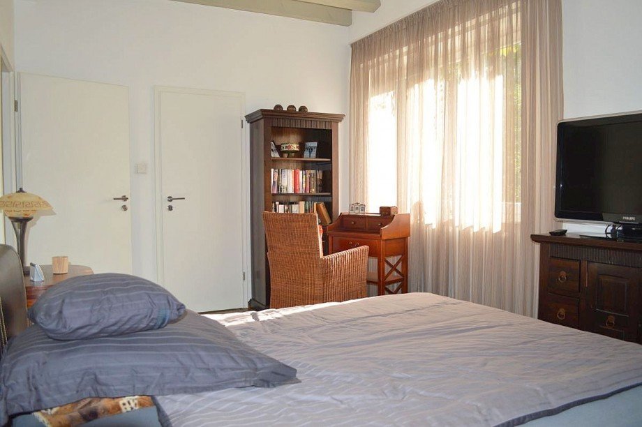 Zimmer mit Badezimmerzugang Mehrfamilienhaus Darmstadt