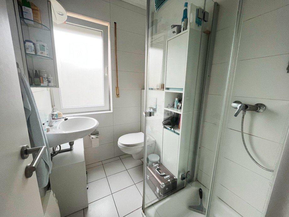 Tageslicht-Duschbad Maisonettewohnung Bickenbach