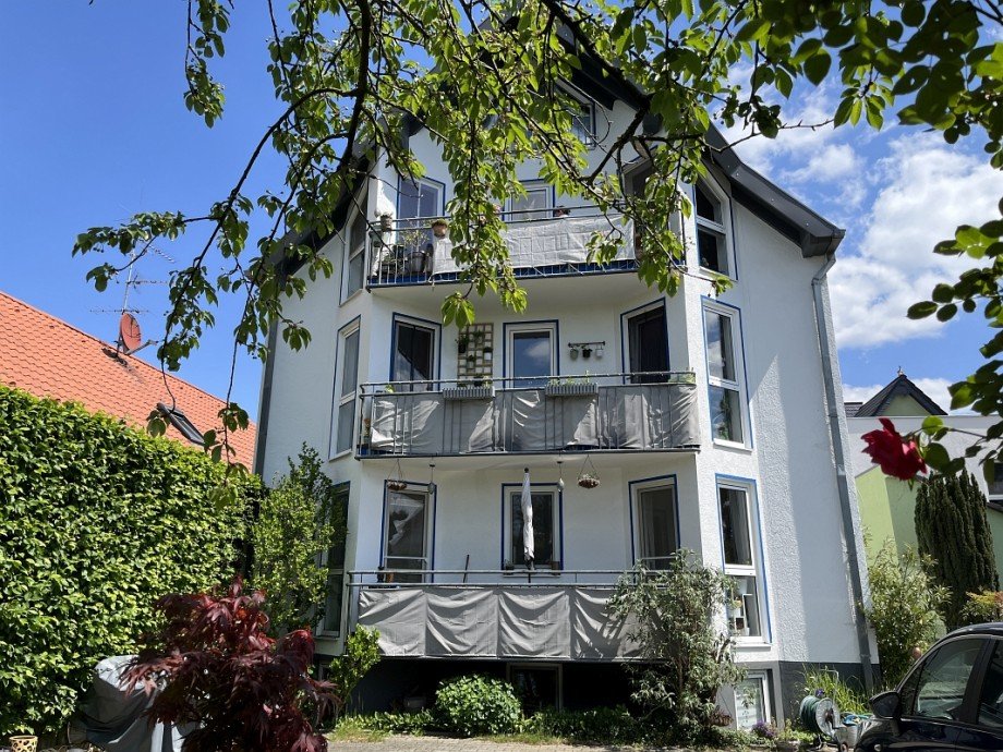 Hausansicht Gartenseite Erdgeschosswohnung Griesheim