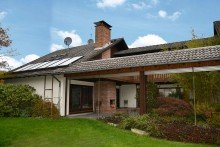 Hausansicht Gartenseite **VERKAUFT** Attraktives gro�z�giges Einfamilienhaus auf 1.236 m� Grundst�ck