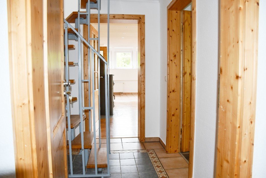 OG. (Maisonette)- Wohnung 2 - Diele Mehrfamilienhaus Darmstadt-Wixhausen