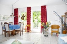 Wohn-/Essbereich mit Balkonzugang **VERKAUFT** Attraktive Eigentumswohnung in begehrter Darmst�dter Lage, an der Rosenh�he