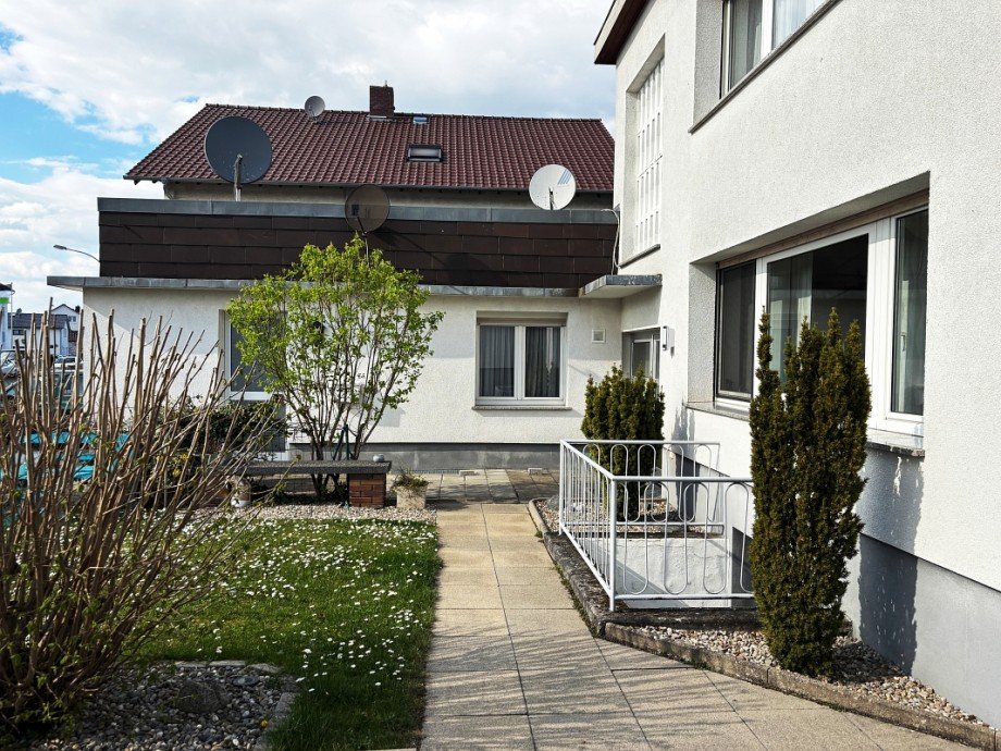 Hauszugang + Anbau Mehrfamilienhaus Riedstadt-Crumstadt