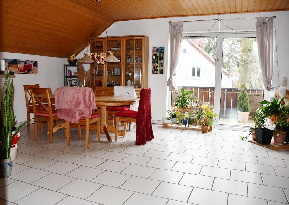 Wohnen/Essen mit Balkonzugang Zweifamilienhaus Bickenbach