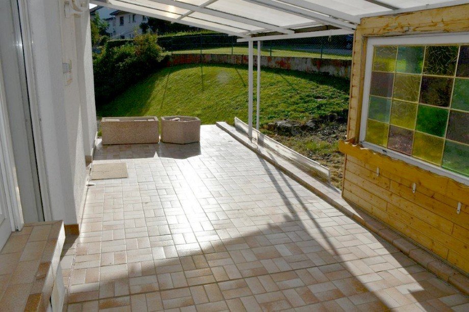 gro�e Sonnenterrasse mit �berdachung Einfamilienhaus Gro�-Umstadt/Semd