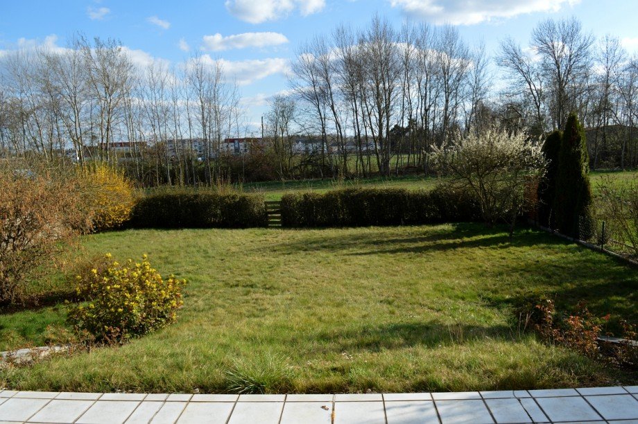 herrliches Gartengrundst�ck Mehrfamilienhaus Gro�-Zimmern