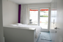 Schlafzimmer mit Terrassenzugang **RESERVIERT** Architektenbungalow + Einliegerwohnung + separate B�roeinheit in Feldrandlage