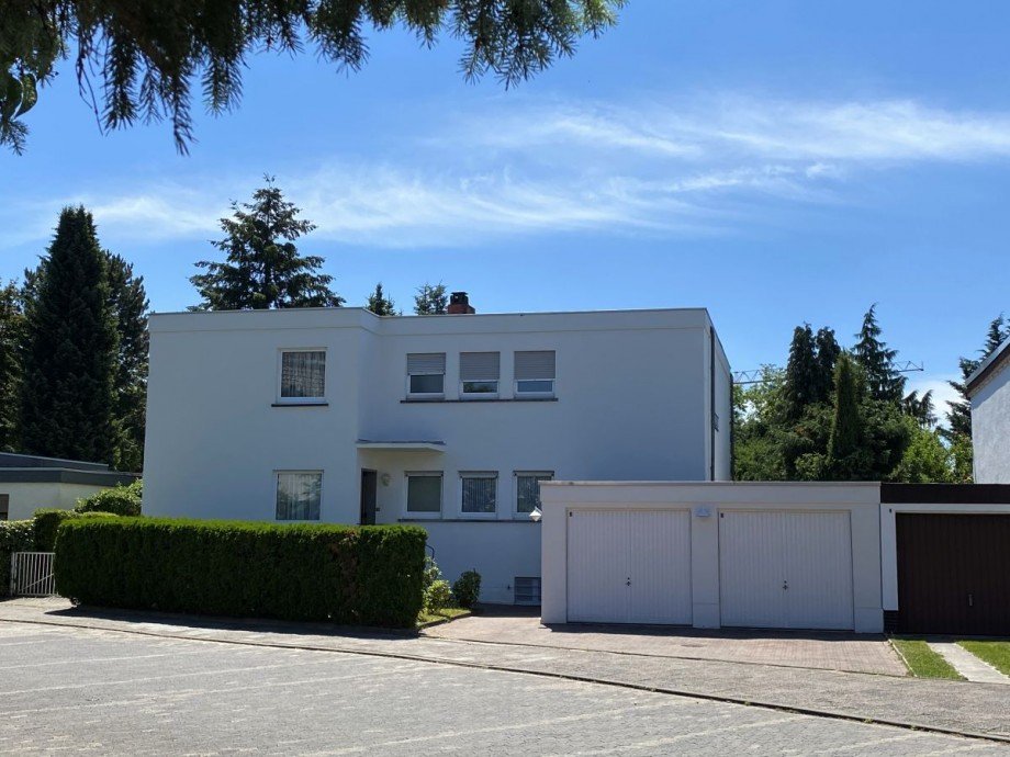 Hausansicht Stra�enseite Zweifamilienhaus Darmstadt-Arheilgen