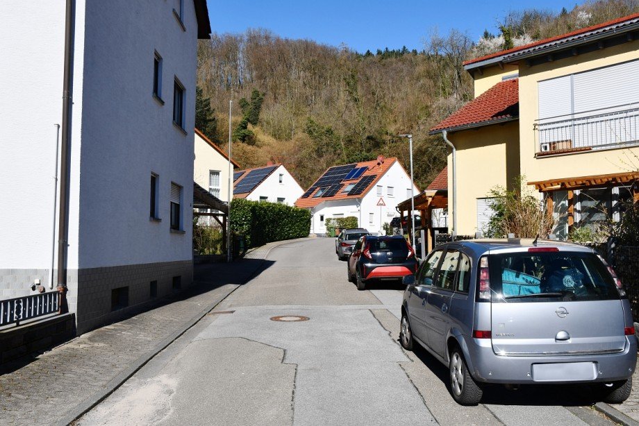 angenehme Wohnlage Zweifamilienhaus Lautertal-Elmshausen