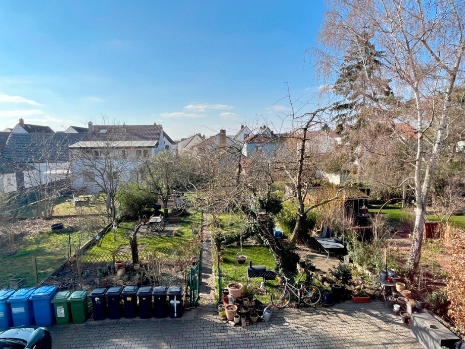 Blick vom Balkon Etagenwohnung Griesheim