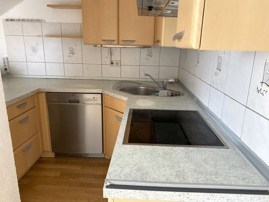 Einbauk�che Dachgeschosswohnung Darmstadt