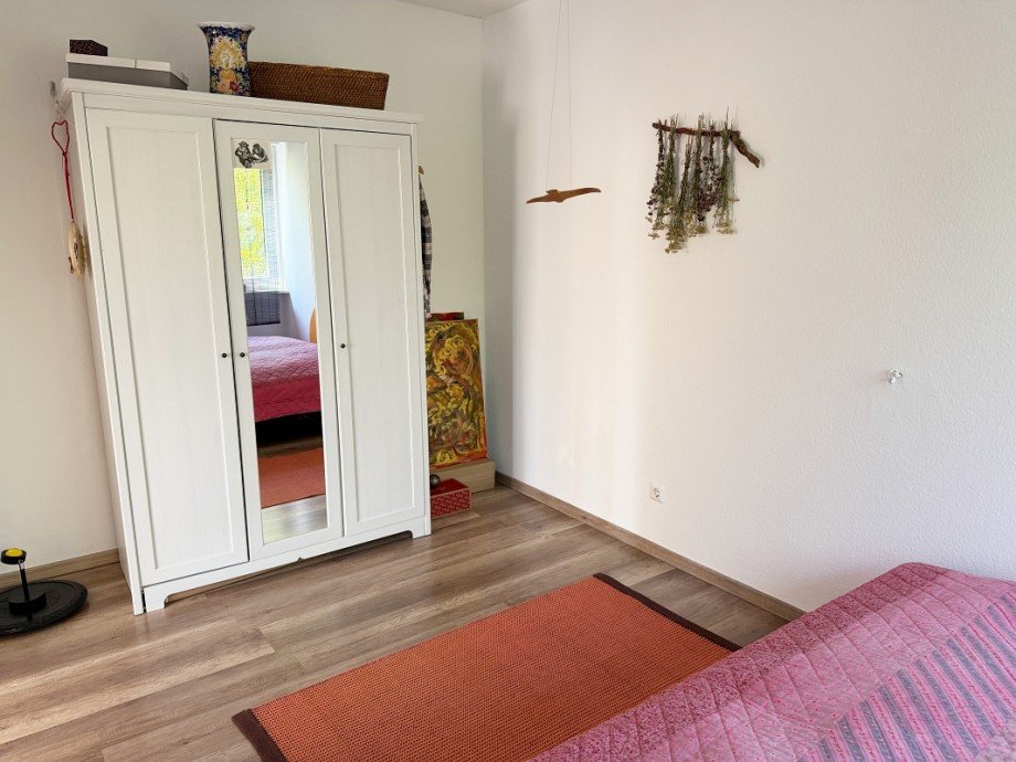 gem�tliches Schlafzimmer Etagenwohnung Darmstadt-Eberstadt