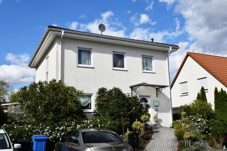Hausansicht Fr�nkisch-Crumbach Einfamilienhaus Gepflegtes Einfamilienhaus in herrlicher Feldrandlage von Fr�nkisch-Crumbach