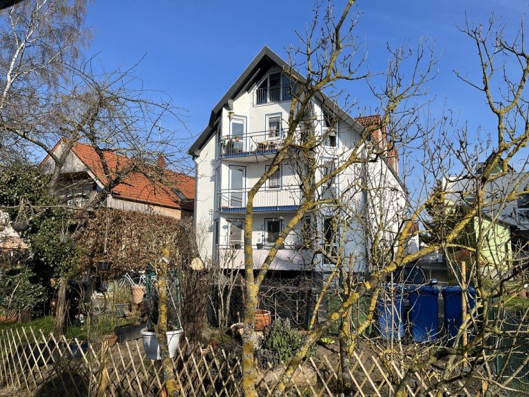ansprechendes Wohnhaus Griesheim Etagenwohnung *VERMIETET** Sonnige 3-Zimmer-Wohnung mit Pkw-Stellplatz und Gartennutzung