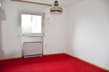 Kinderzimmer **VERKAUFT** Gem�tlicher Walmdachbungalow mit Potenzial und Charme