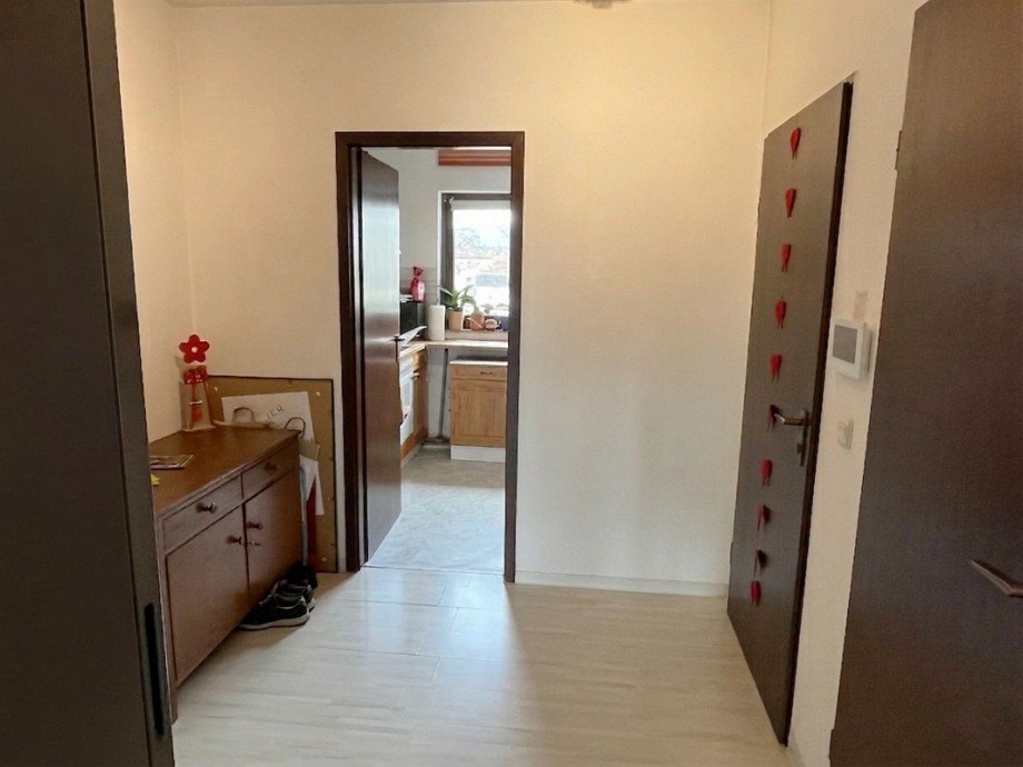 Flur Etagenwohnung Bad-Homburg/Ober-Eschbach