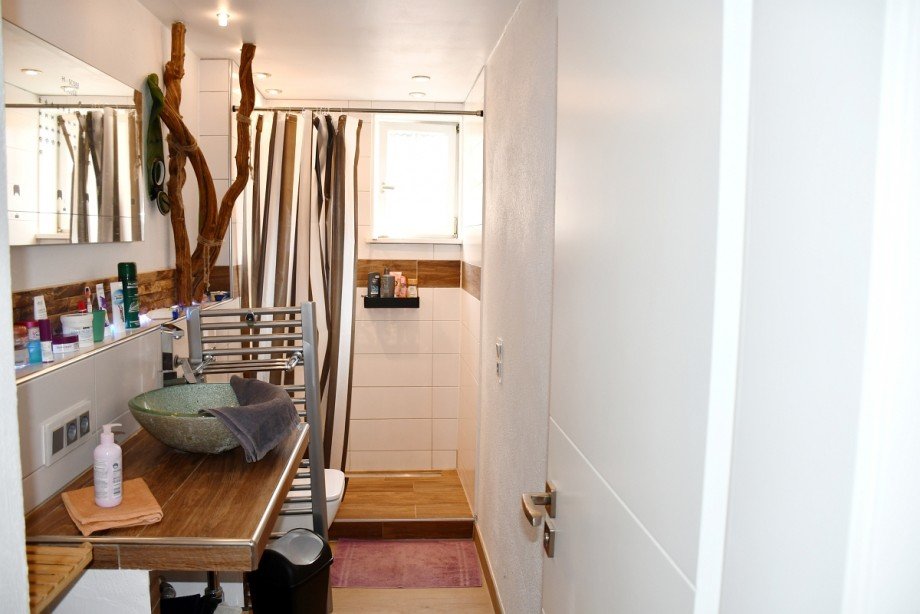 OG Tageslicht Duschbad Mehrfamilienhaus Riedstadt-Crumstadt