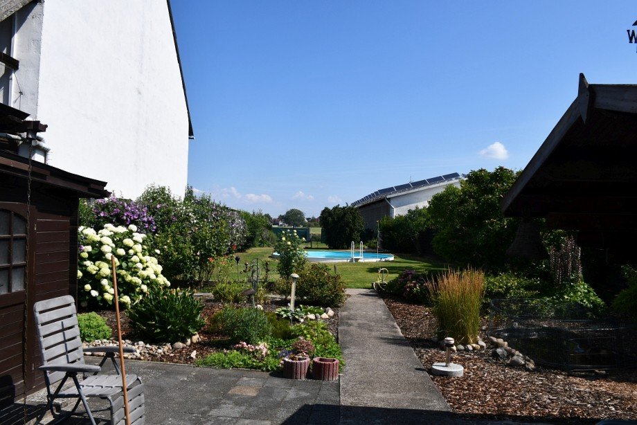 Gartenblick Einfamilienhaus Pfungstadt-Eich