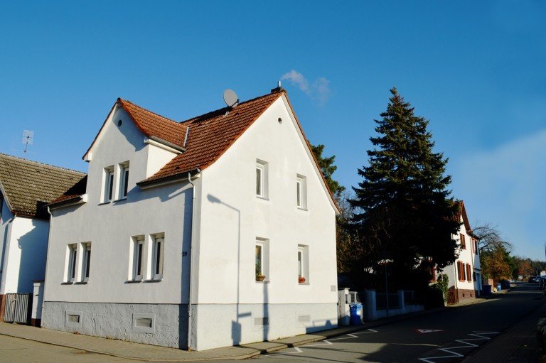 charmantes Einfamilienhaus M�hltal-Traisa Einfamilienhaus **VERKAUFT** Eine solide Kapitalanlage in M�hltal-Traisa