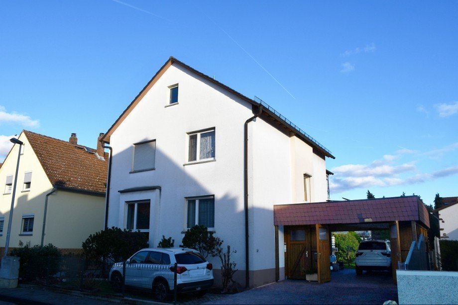 Hausansicht Zweifamilienhaus Weiterstadt