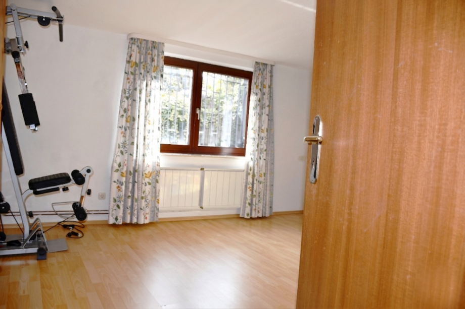 Untergeschoss: Zimmer 3 Einfamilienhaus Seeheim-Jugenheim