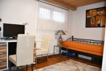 Arbeiten/Gast Untergeschoss **VERKAUFT** Massiv gebauter Walmdachbungalow in herrlicher Odenwaldlage