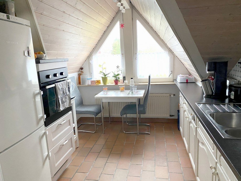 wohnliche Einbauk�che Etagenwohnung Darmstadt-Wixhausen