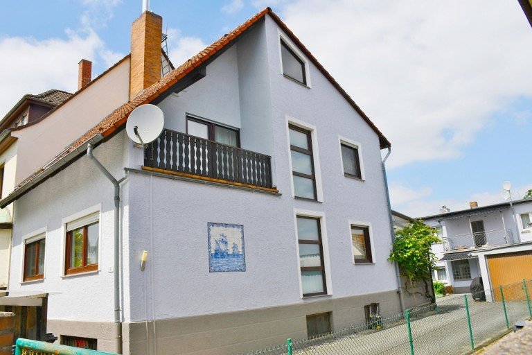 Hausansicht Darmstadt-Arheilgen Wohnung **VERKAUFT** Wohnen wie im eigenen Haus: Charmante Eigentumswohnung mit einmaligem Wohlf�hlfaktor!