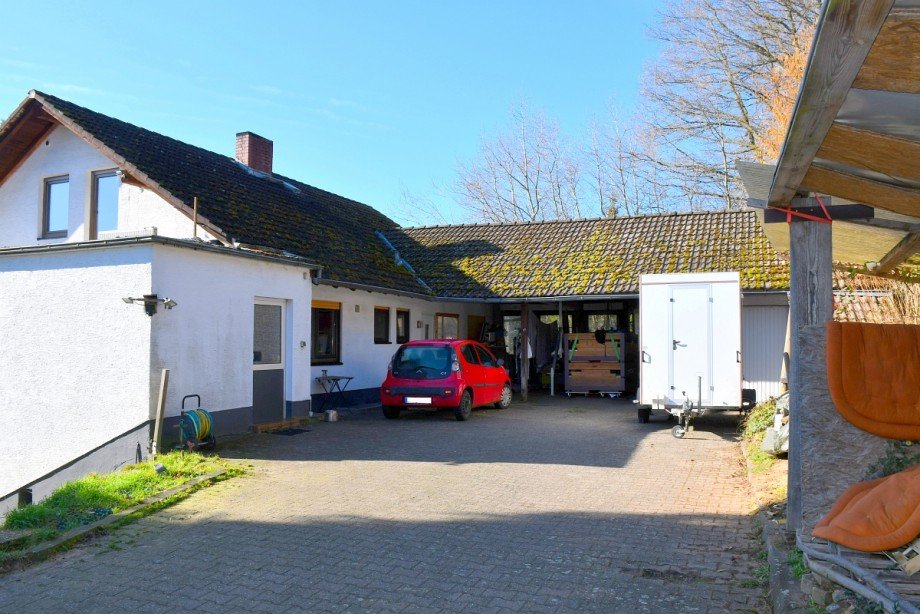 Hausansicht Nebengeb�ude Zweifamilienhaus Mossautal/Unter-Mossau