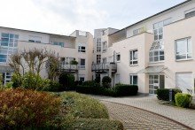 aufgelockerte Bebauung **VERKAUFT** Schicke 2-Zimmer-Wohnung mit Terrasse und Pkw-Stellplatz in Darmstadt-Eberstadt!
