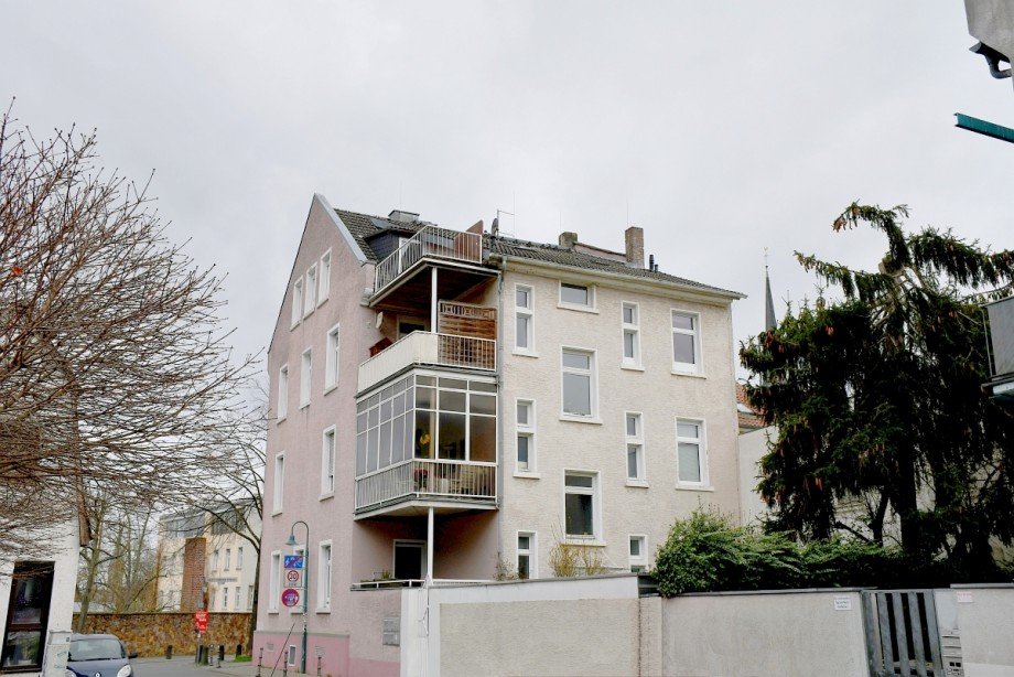 Hausansicht Dachgeschosswohnung Darmstadt