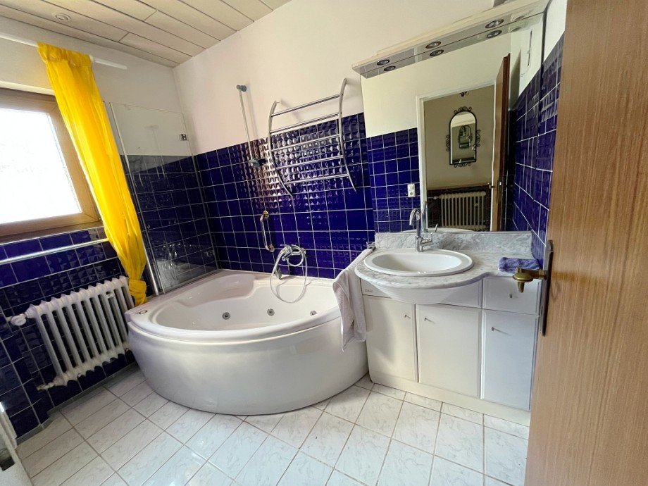 Tageslichtbad mit Whirlpool Einfamilienhaus Riedstadt-Crumstadt