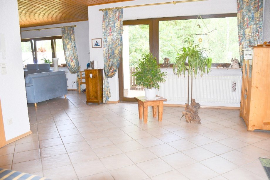 Essbereich mit Balkonzugang Einfamilienhaus Lautertal-Lautern