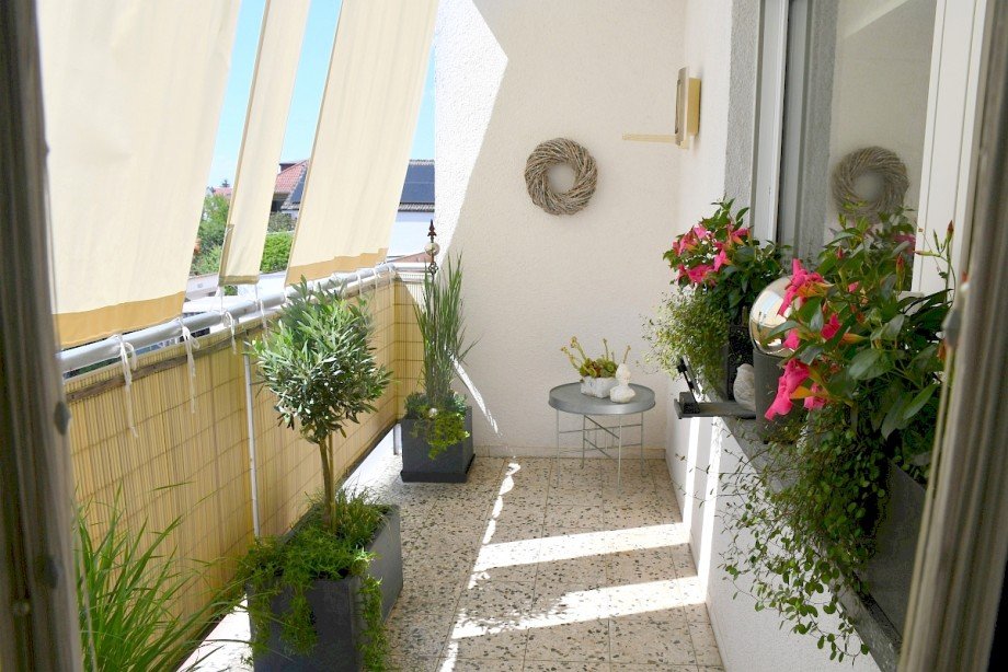 Sonnenbalkon Mehrfamilienhaus Griesheim