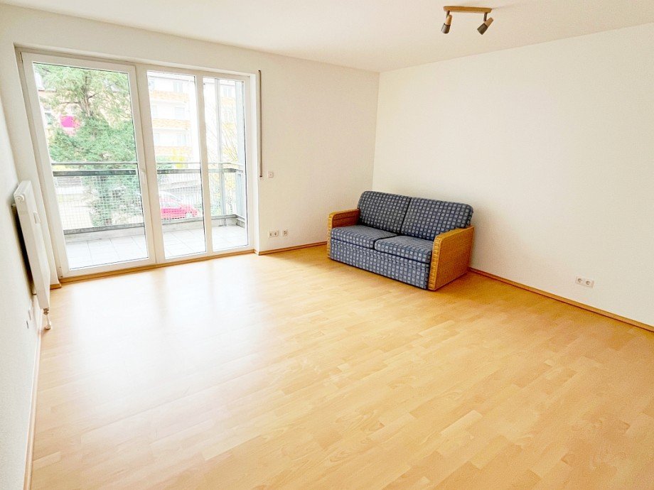 lichtdurchfluteter Raum Etagenwohnung Darmstadt