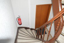 Treppenhaus **VERKAUFT** Rarit�t! 7-Parteienhaus in begehrter Darmst�dter Lage, im Johannesviertel