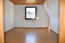 Zimmer **VERKAUFT** Charmantes Einfamilienhaus mit Ausbau- und weiterem Bebauungspotenzial