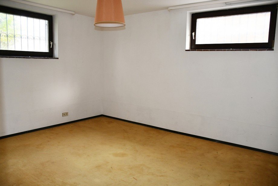 Arbeiten/Gast Untergeschoss Bungalow Darmstadt-Kranichstein