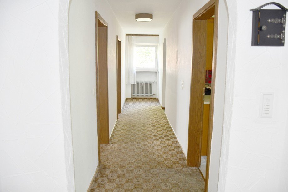 Flur Wohnung Erdgeschoss Mehrfamilienhaus Darmstadt-Wixhausen