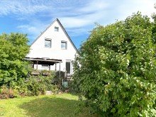 Hausansicht Gartenseite **VERKAUFT** Einfamilienhaus mit Option zur weiteren Bebauung, in angenehmer ruhiger Wohnlage