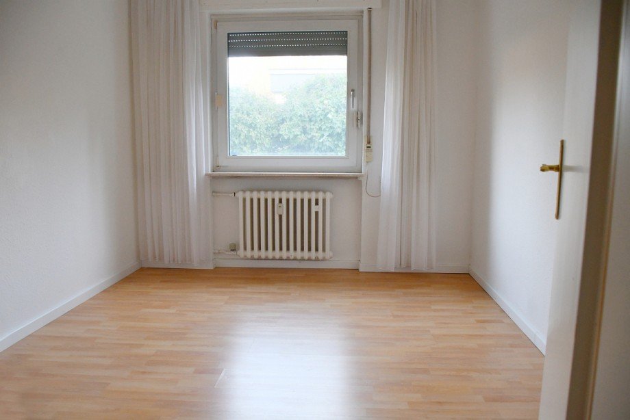 EG: Kind Zweifamilienhaus Darmstadt-Arheilgen