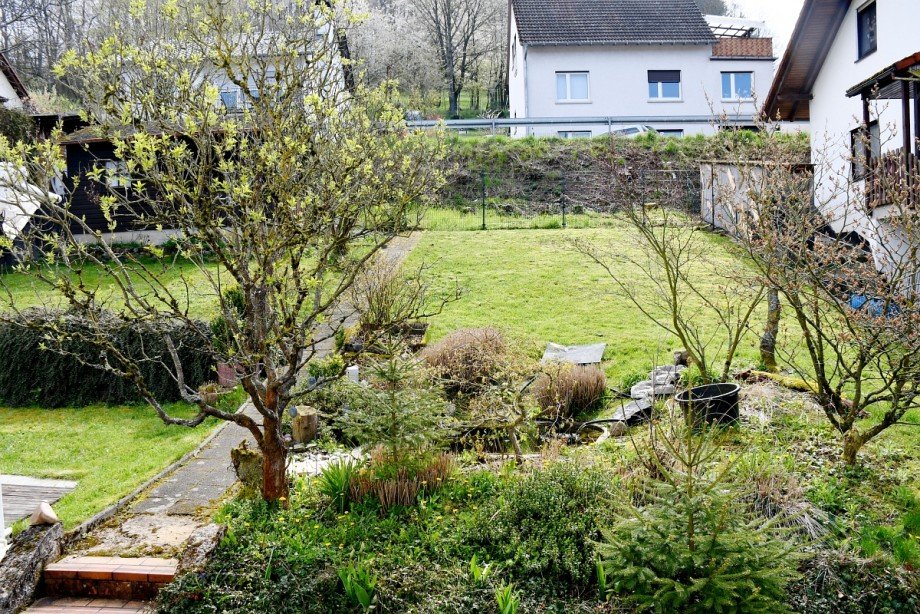 sch�ner Garten Zweifamilienhaus Lautertal-Lautern