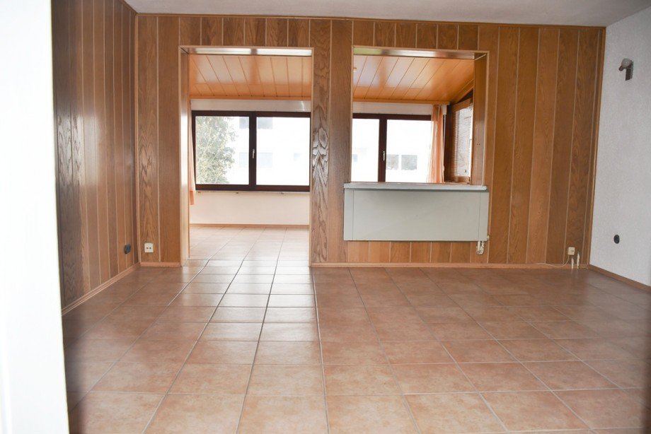 Wohnung Obergeschoss: Wohnbereich Zweifamilienhaus Seeheim-Jugenheim