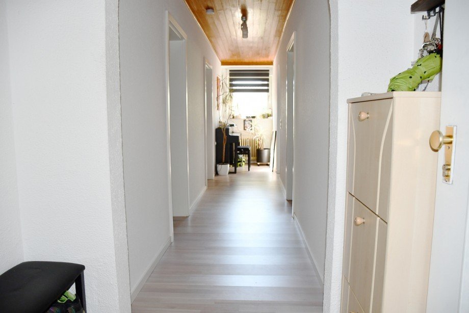 Flur Wohnung Souterrain Mehrfamilienhaus Darmstadt-Wixhausen