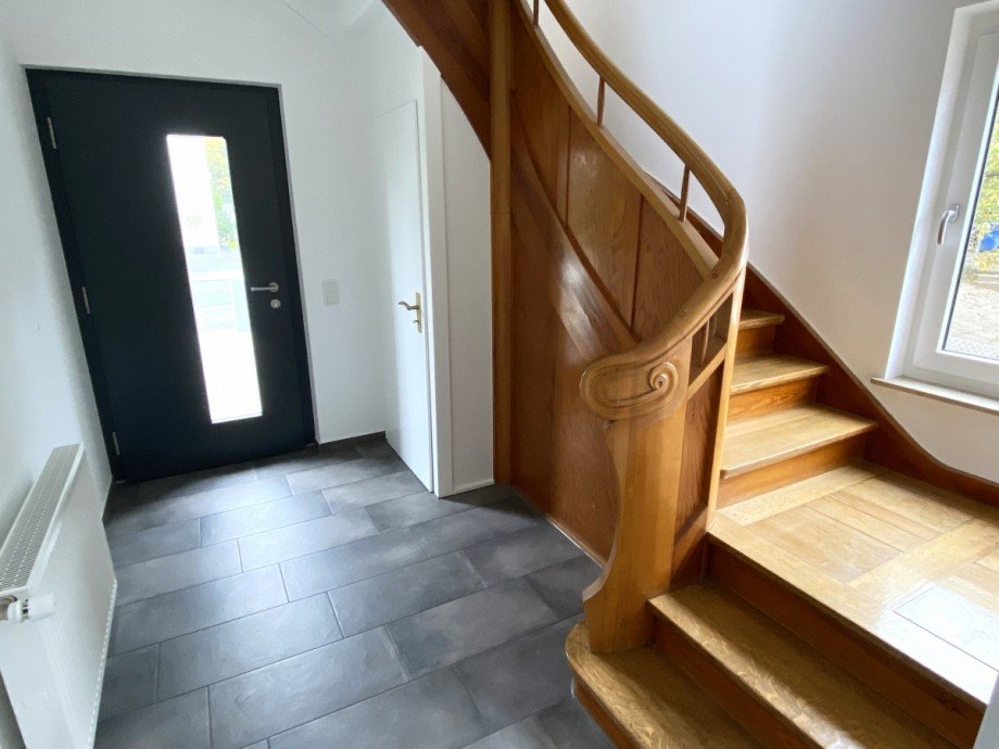 ansprechendes Treppenhaus Erdgeschosswohnung M�hltal